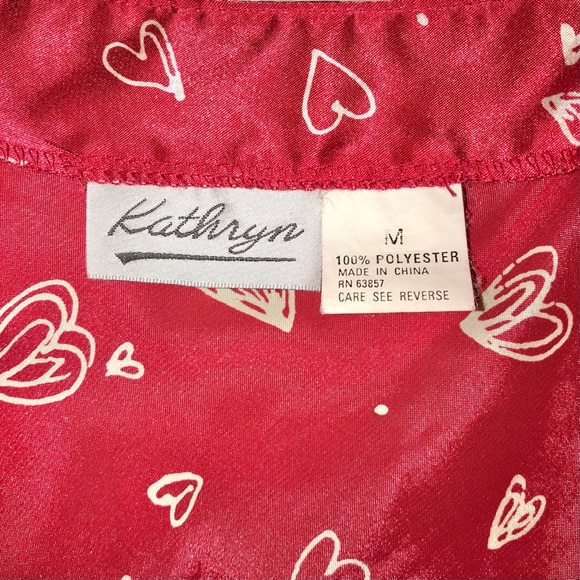 VTG 90's Y2K Kathryn Red & White Heart Print Satin Sweetheart Neck Crop Cami Top - Picture 5 of 6